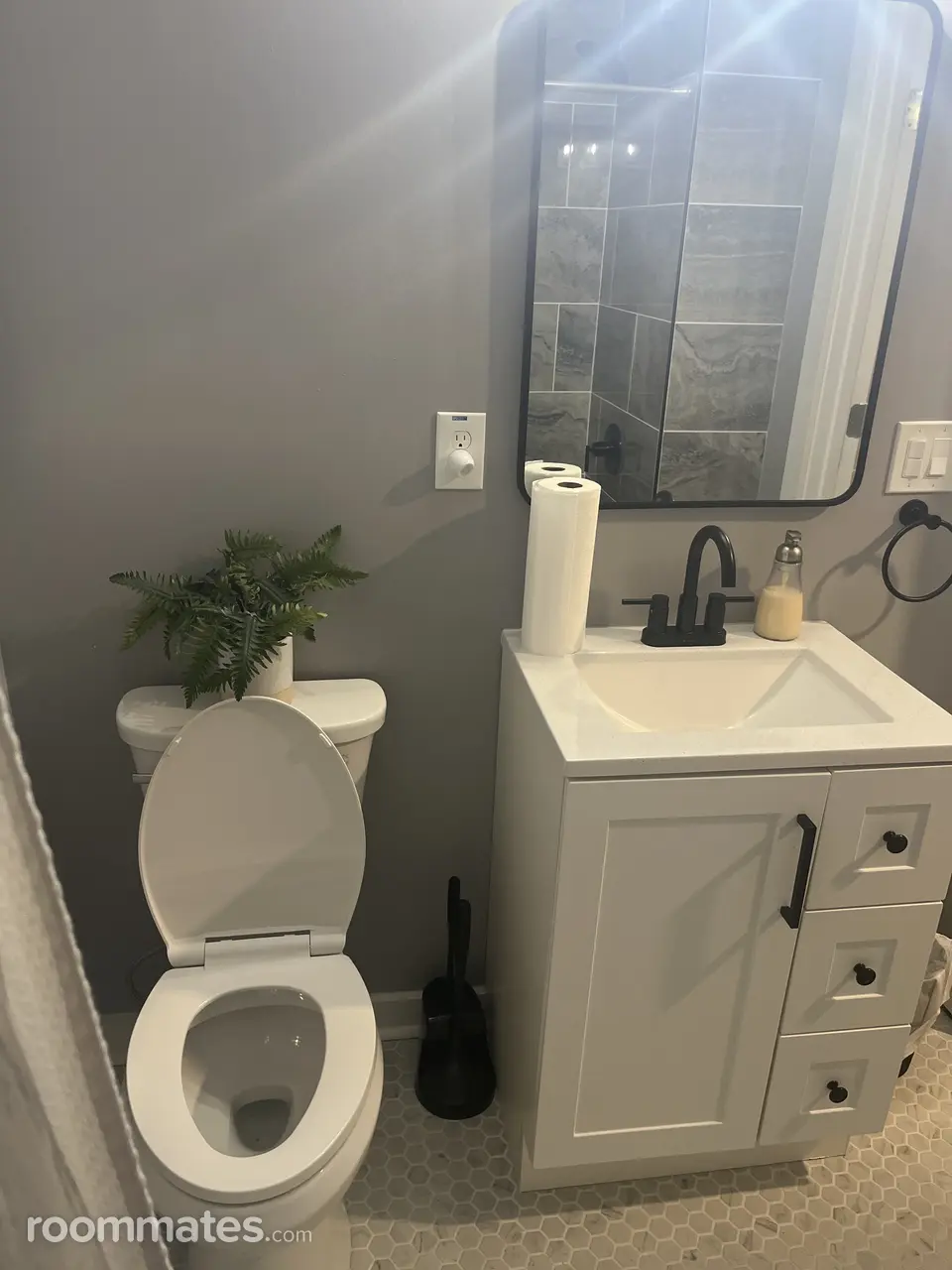 Profile photo 6 of 8