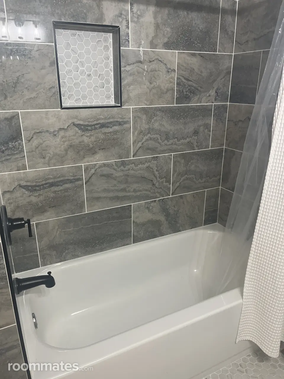 Profile photo 5 of 8