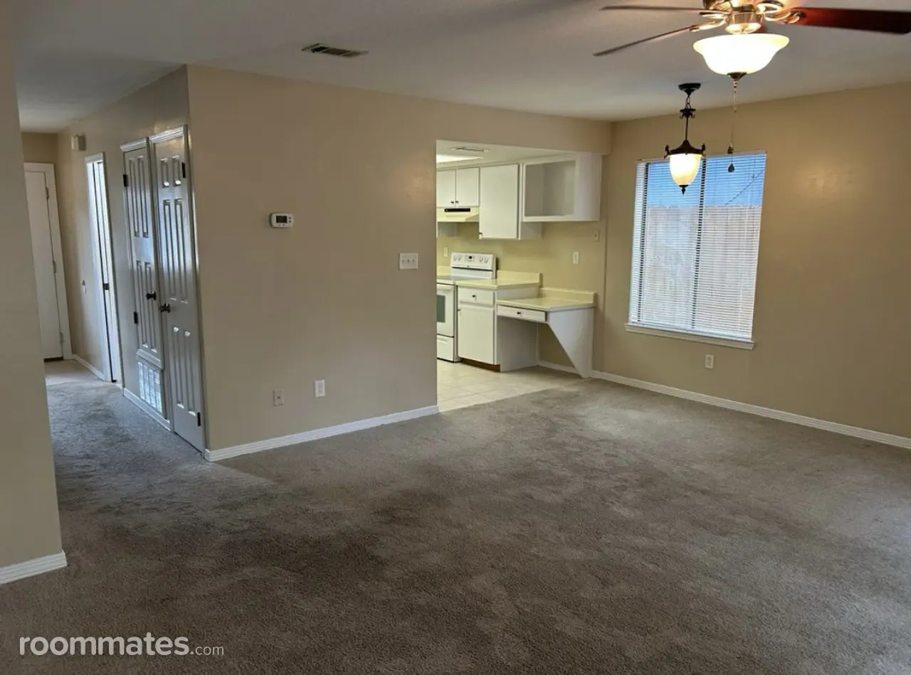 Profile photo 2 of 11