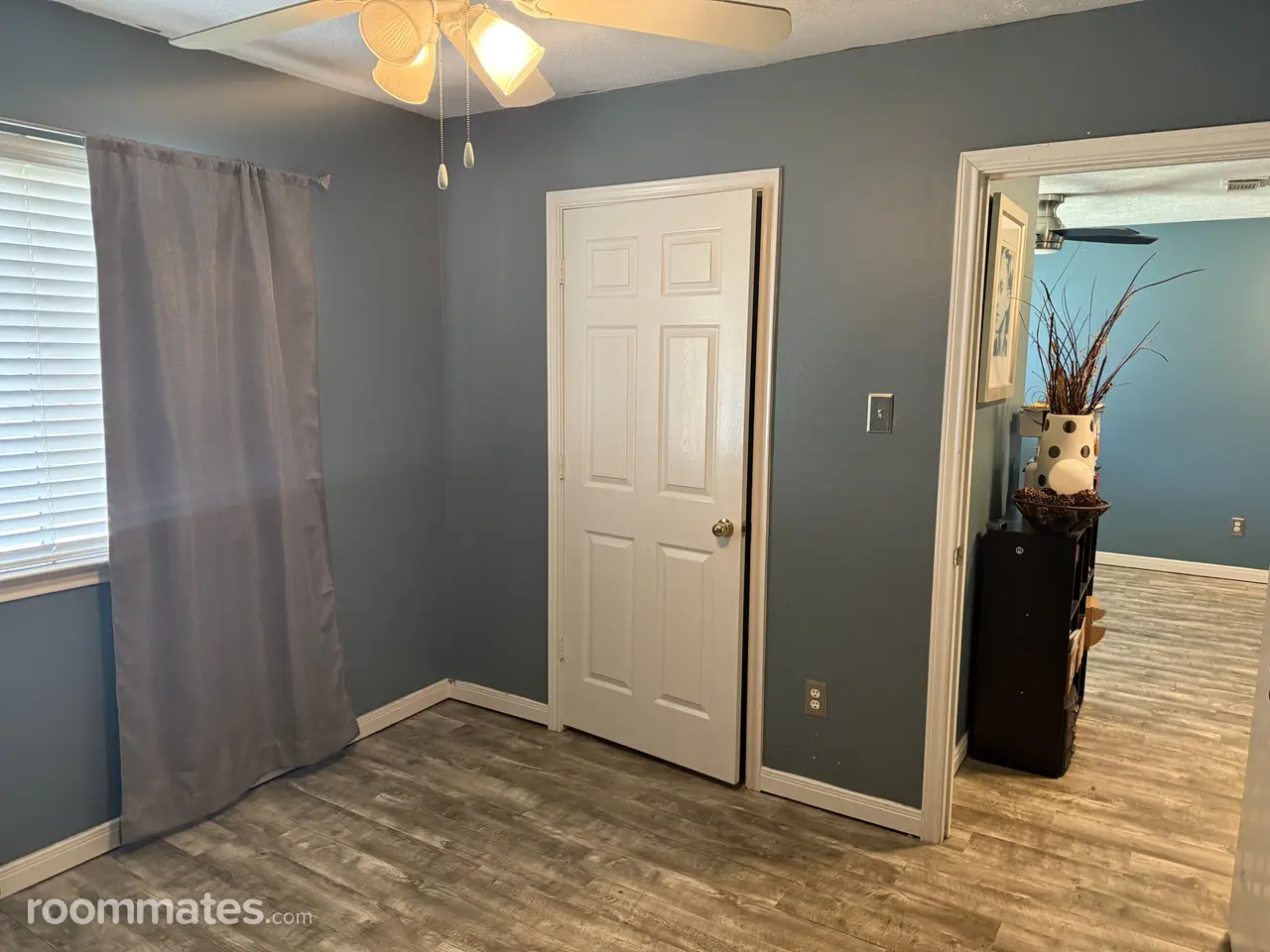 Profile photo 3 of 11