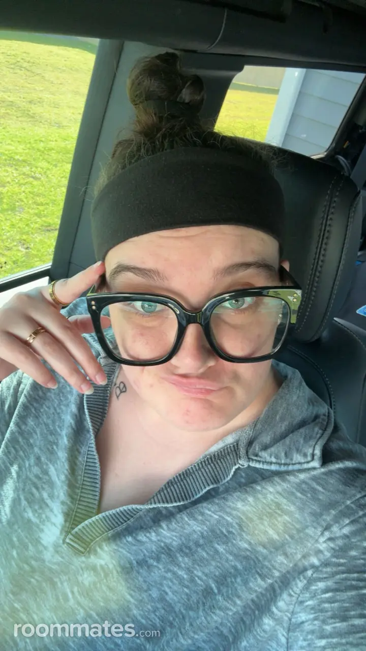 Profile photo 2 of 4