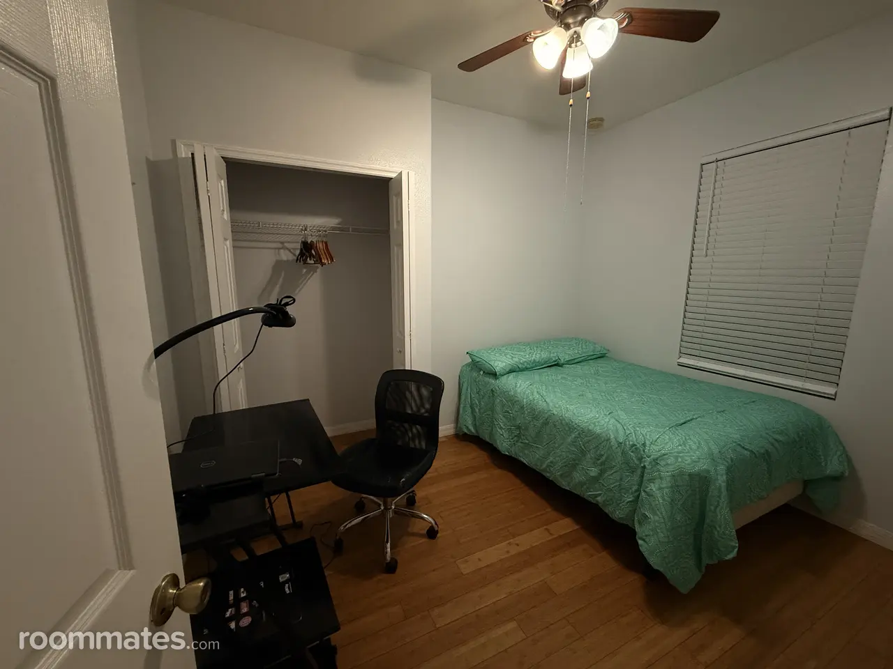 Profile photo 4 of 7