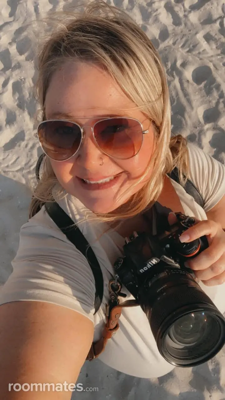 Profile photo 1 of 6