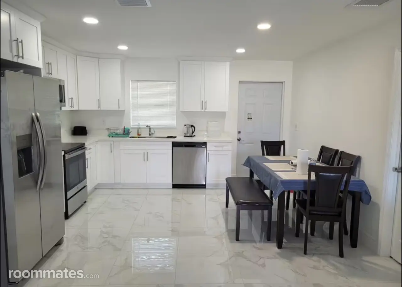 Profile photo 2 of 8