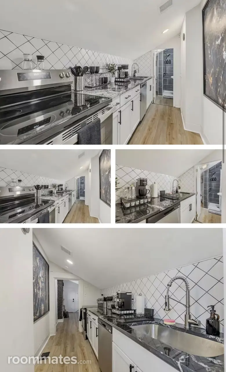 Profile photo 9 of 13