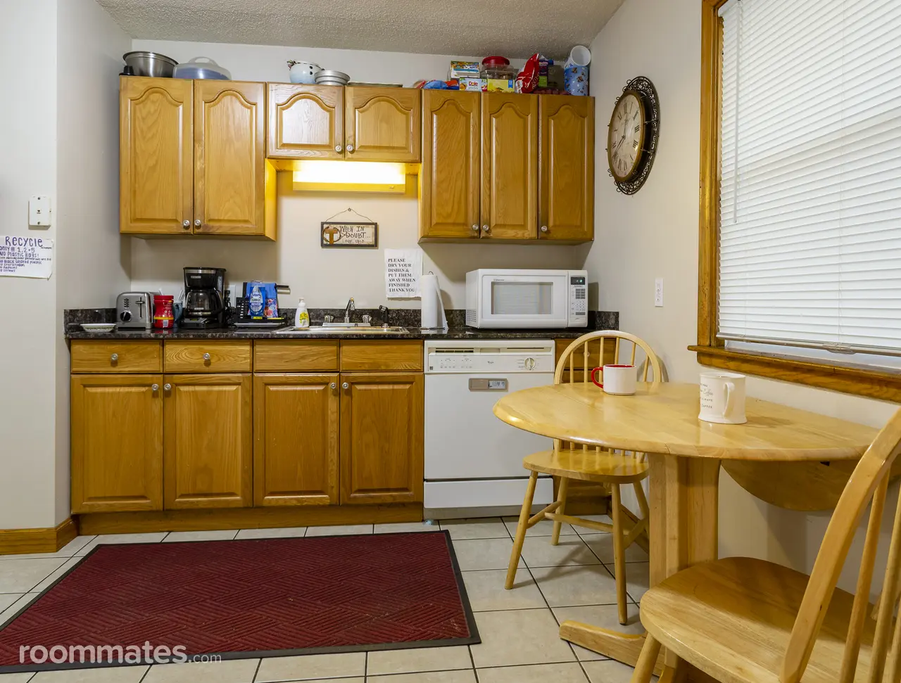 Profile photo 4 of 11