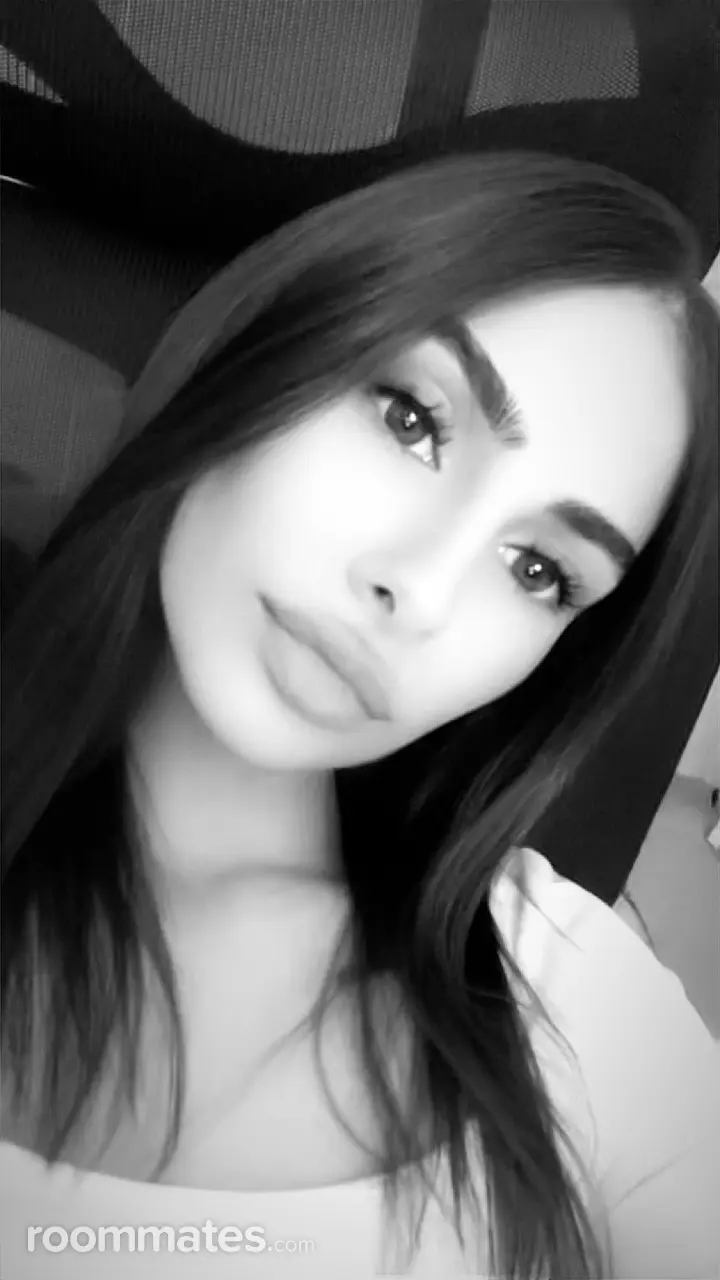 Profile photo 1 of 1