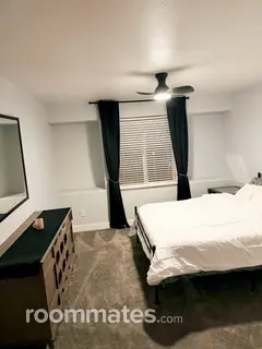 Room for rent in Tracy, CA $700, house