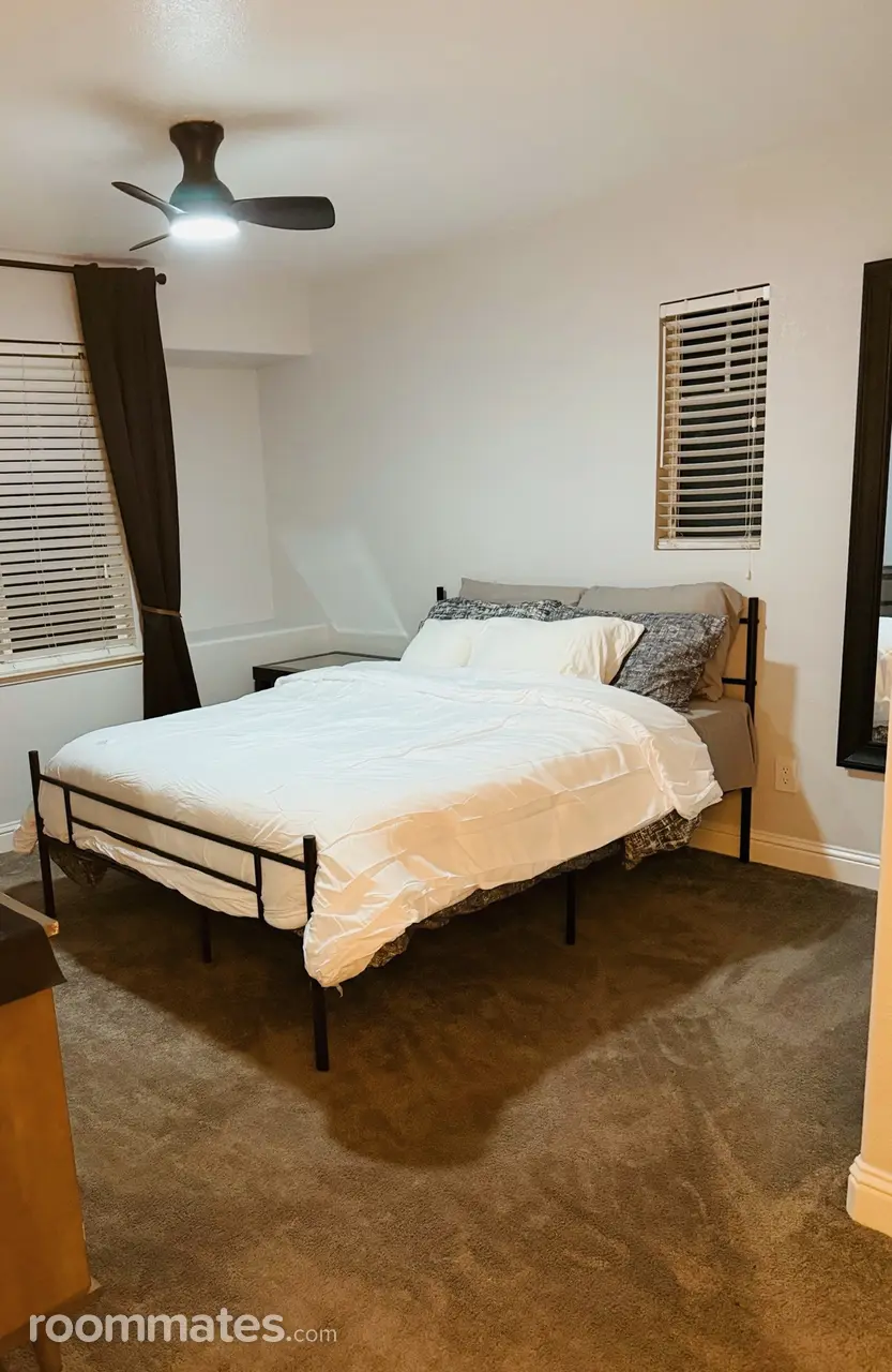 Profile photo 6 of 7