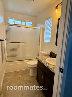 Room for rent in Tracy, CA $700, house