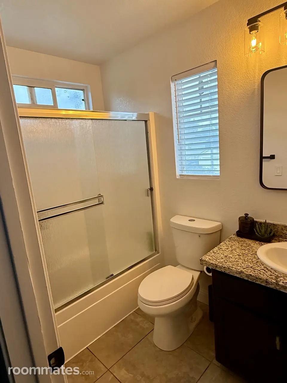 Profile photo 4 of 7