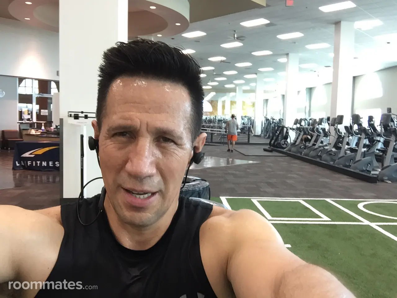 Profile photo 18 of 18