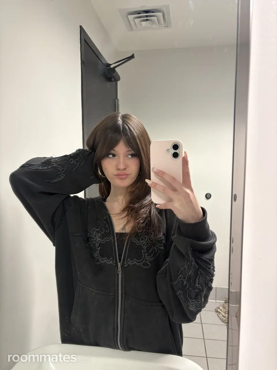 Profile photo 3 of 4