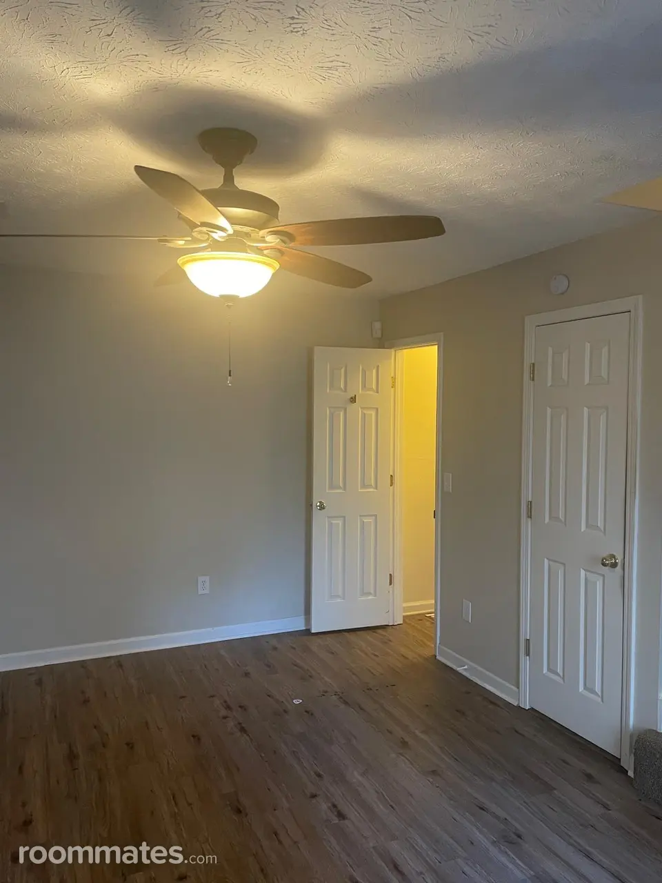 Profile photo 5 of 9