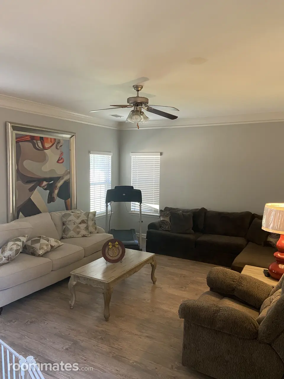 Profile photo 7 of 10