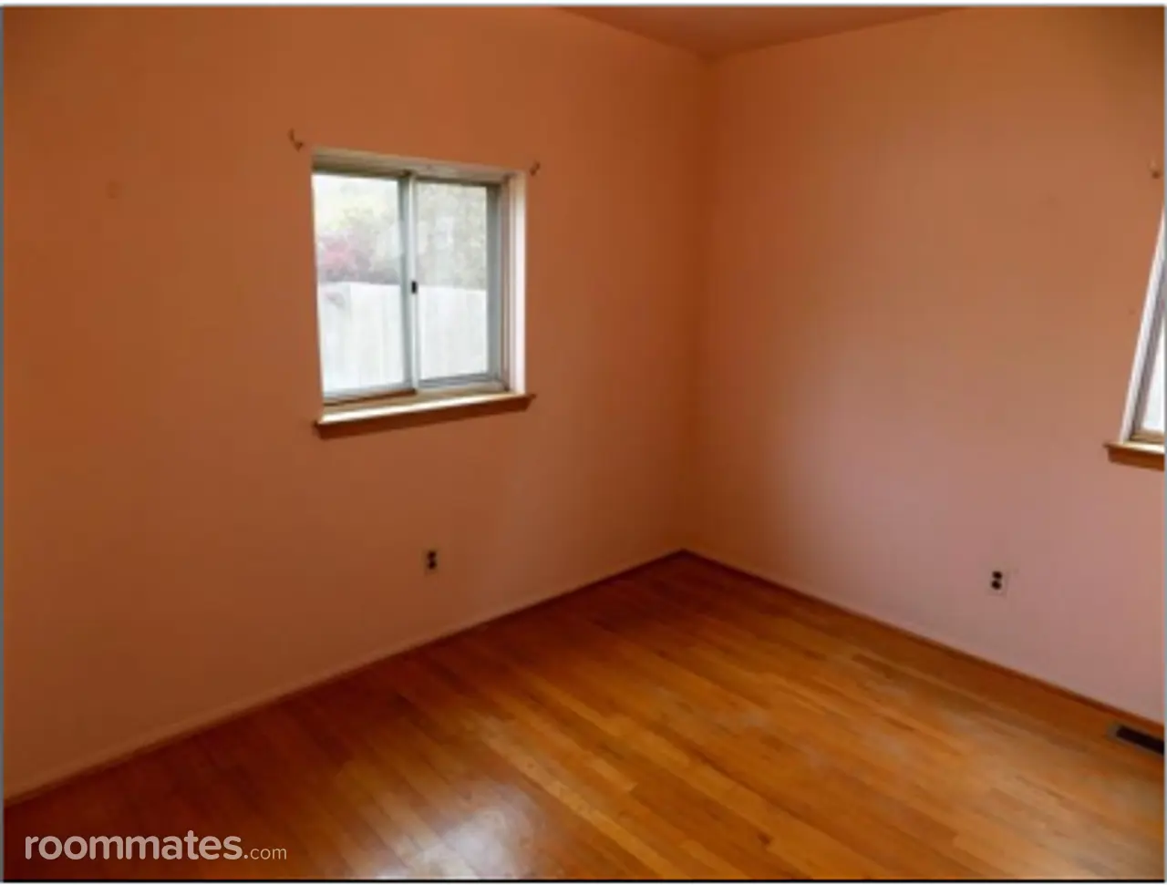 Profile photo 3 of 7