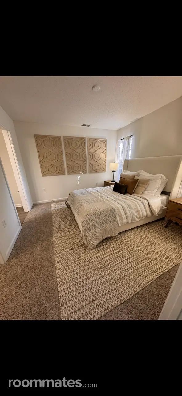 Profile photo 2 of 4