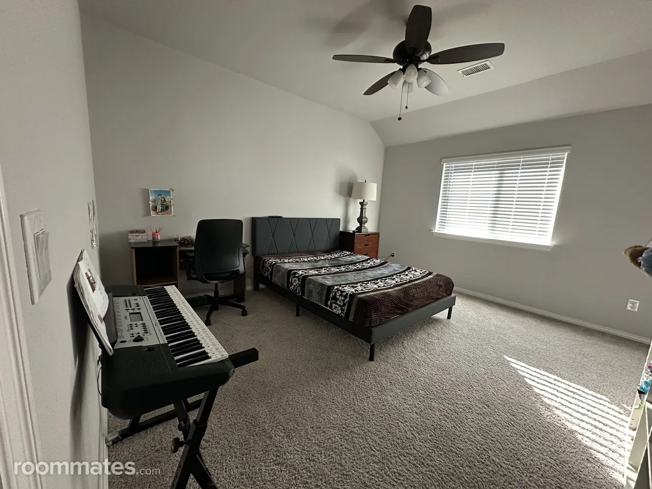 Profile photo 4 of 7