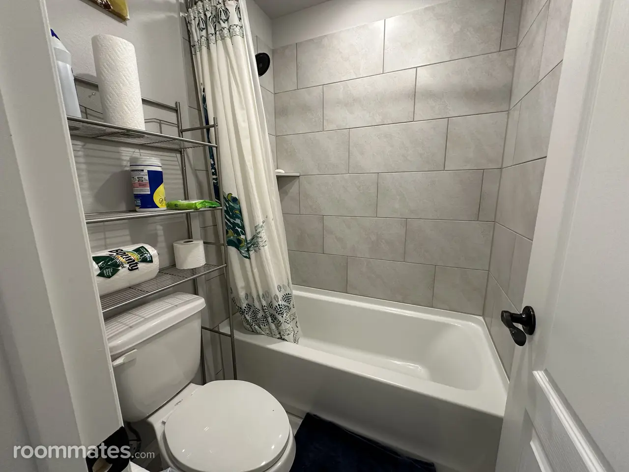 Profile photo 3 of 6