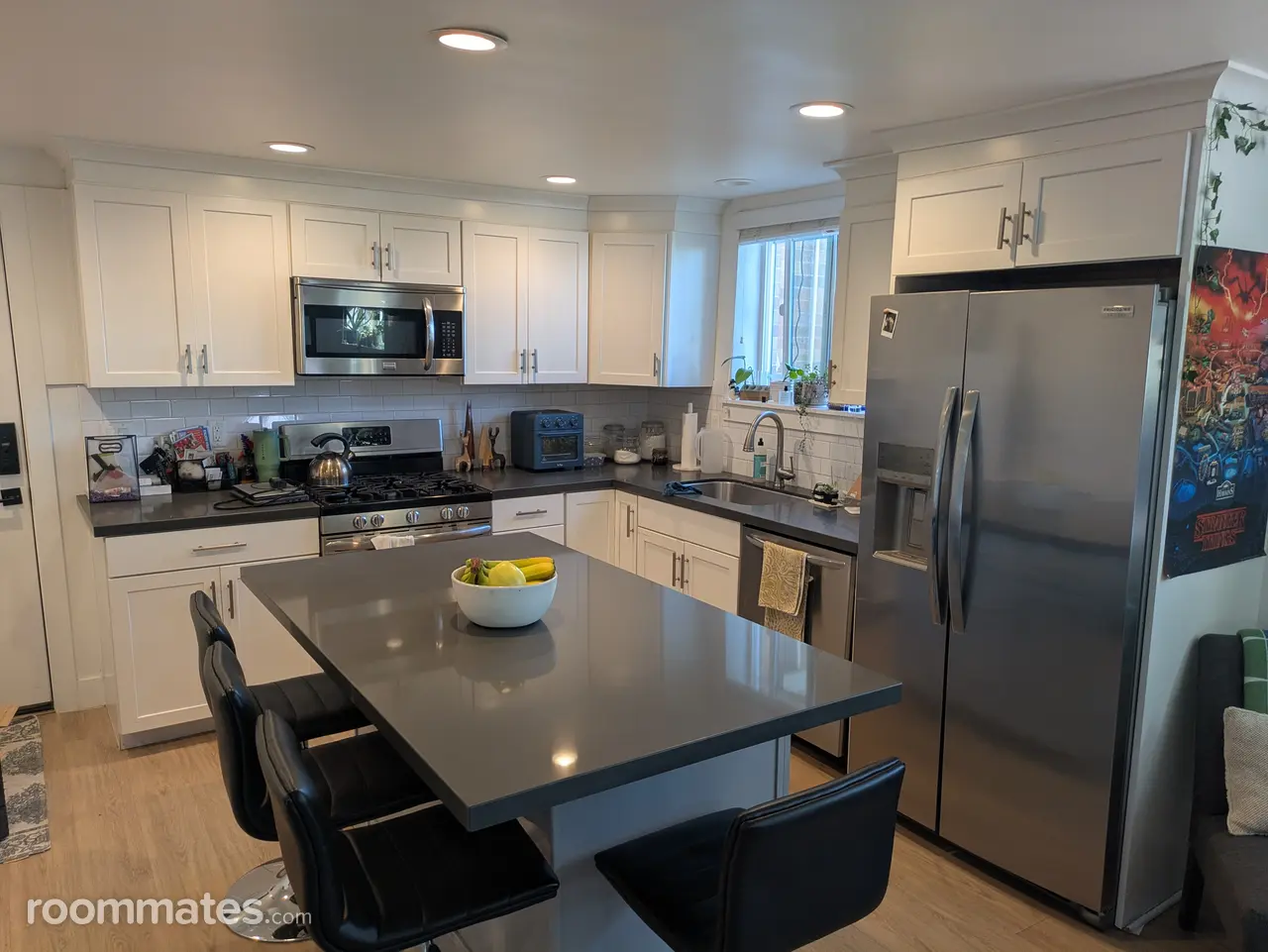 Profile photo 4 of 10