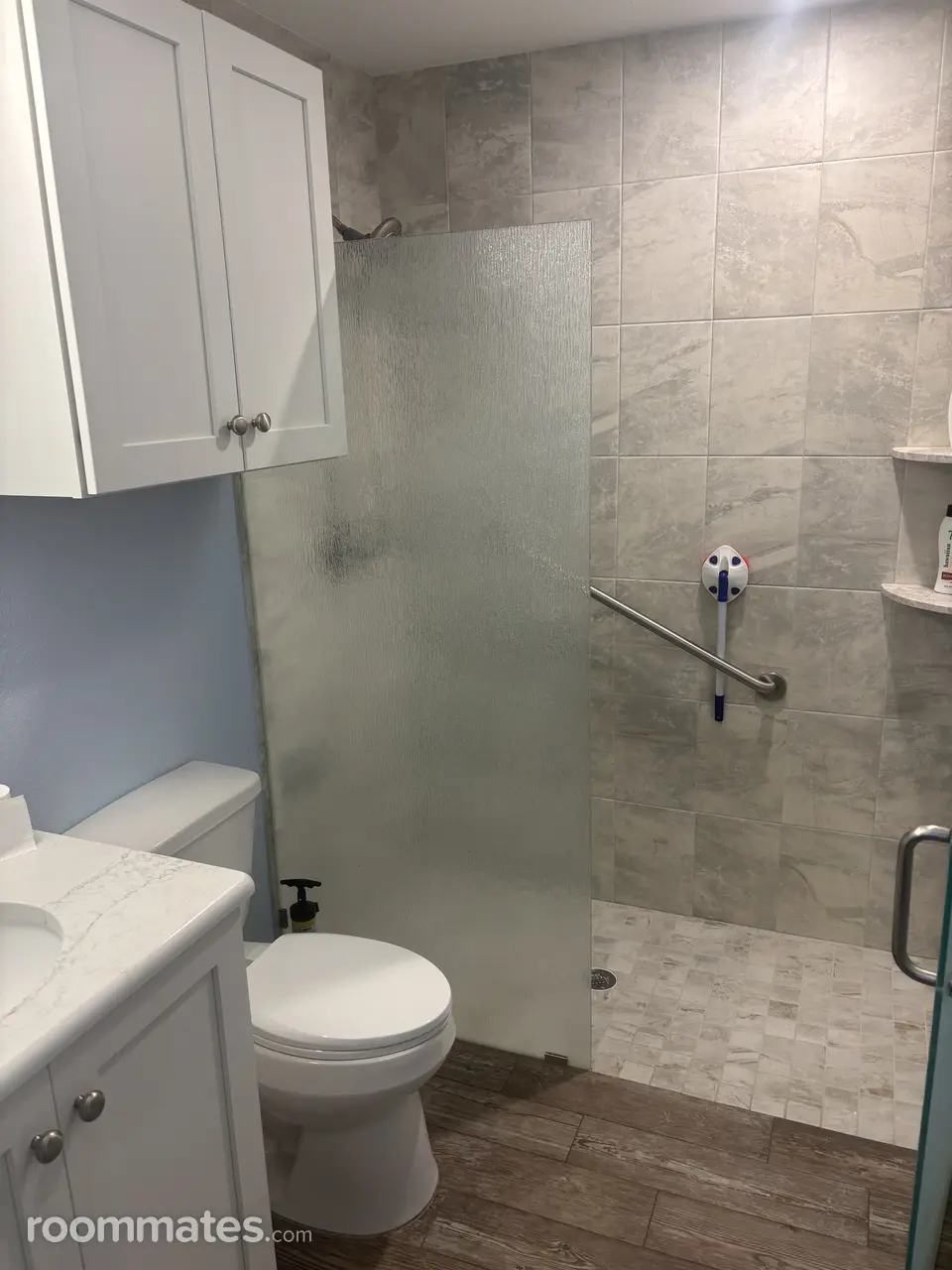 Profile photo 3 of 9