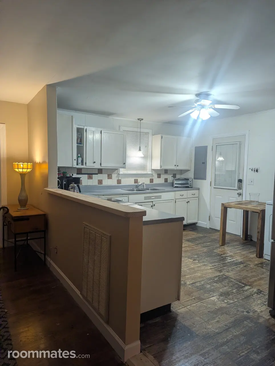 Profile photo 4 of 10