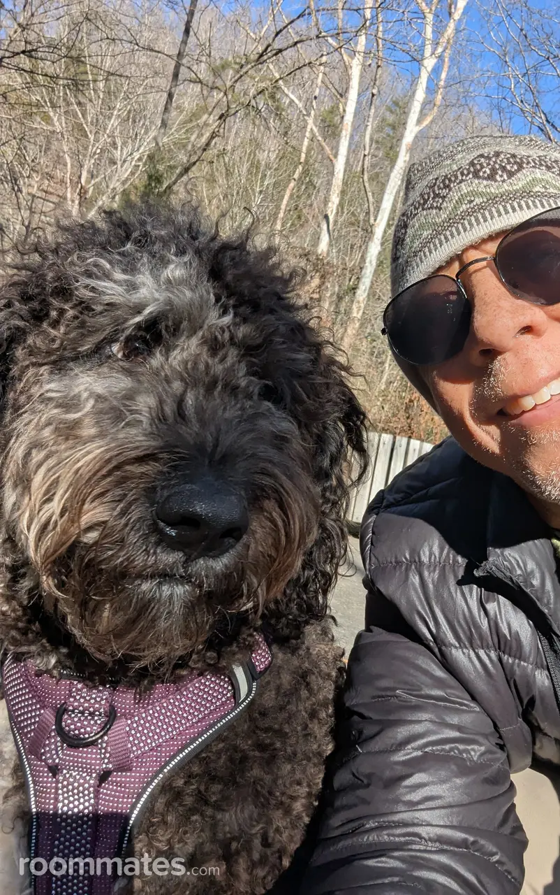 Profile photo 10 of 10