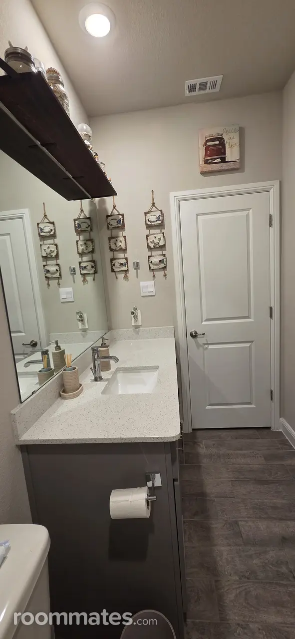 Profile photo 1 of 15