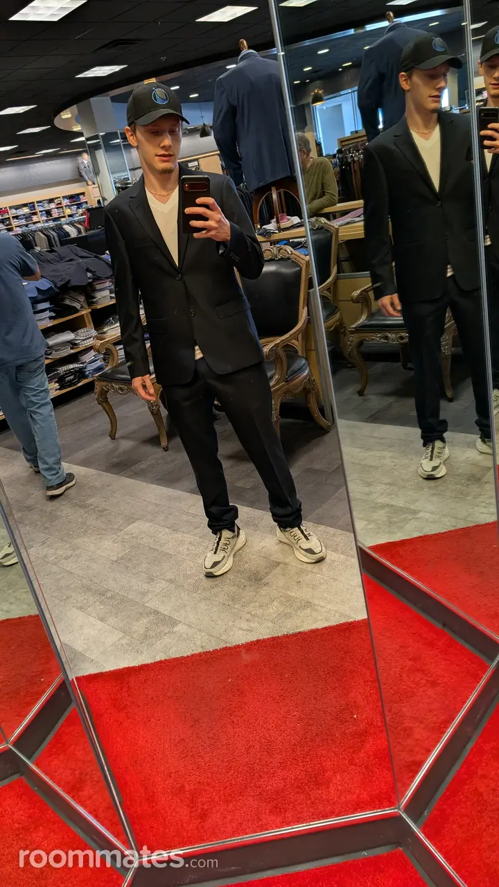 Profile photo 14 of 15