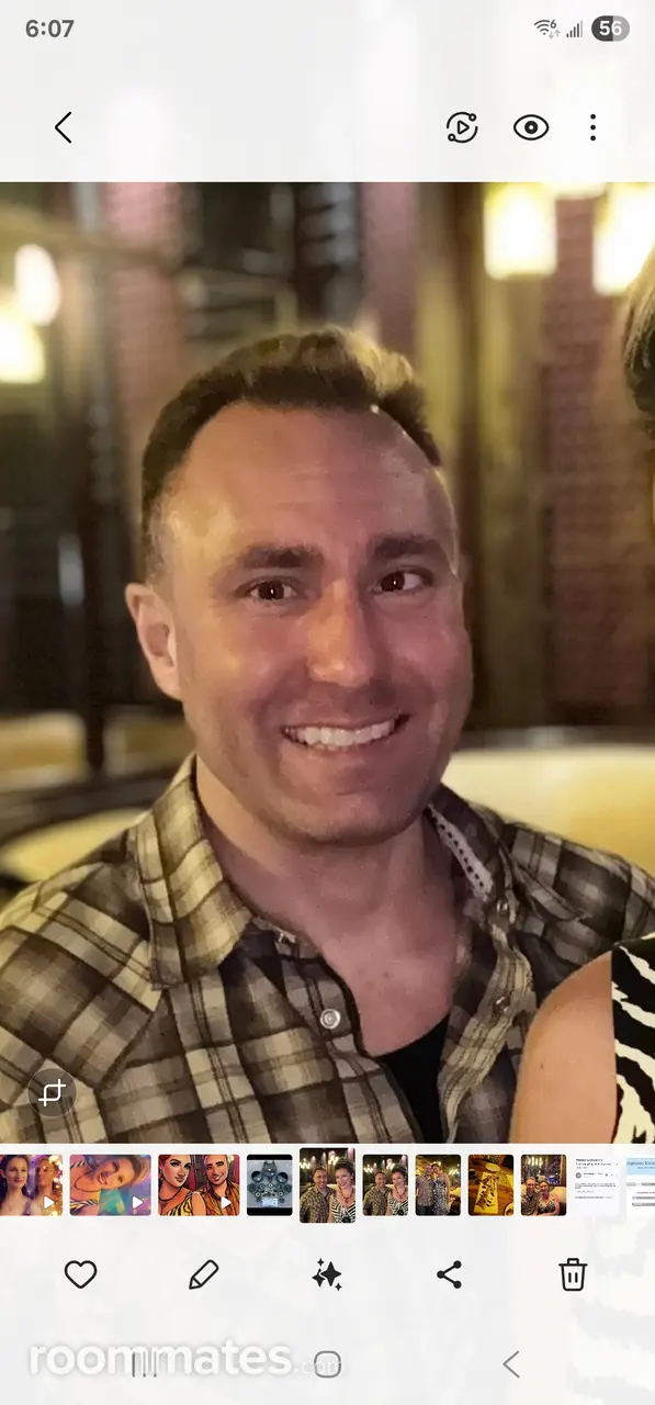 Profile photo 12 of 20