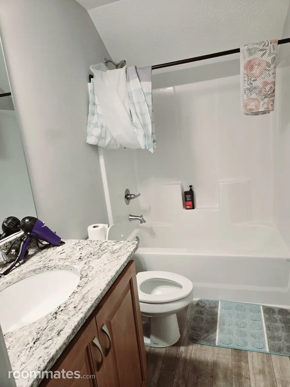 Profile photo 4 of 11