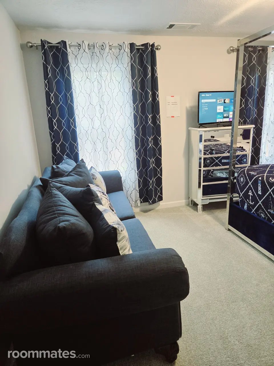 Profile photo 5 of 11