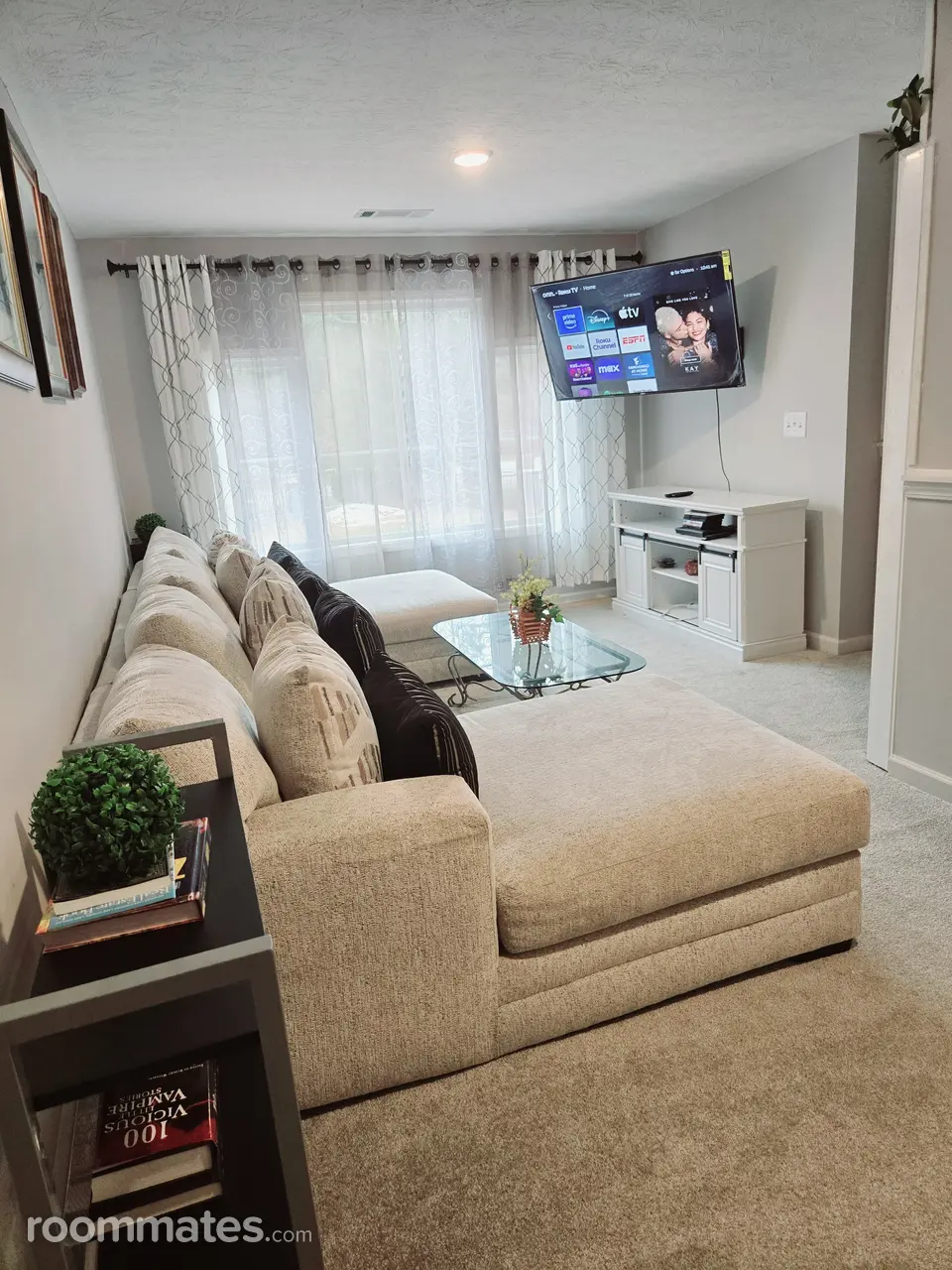 Profile photo 7 of 11