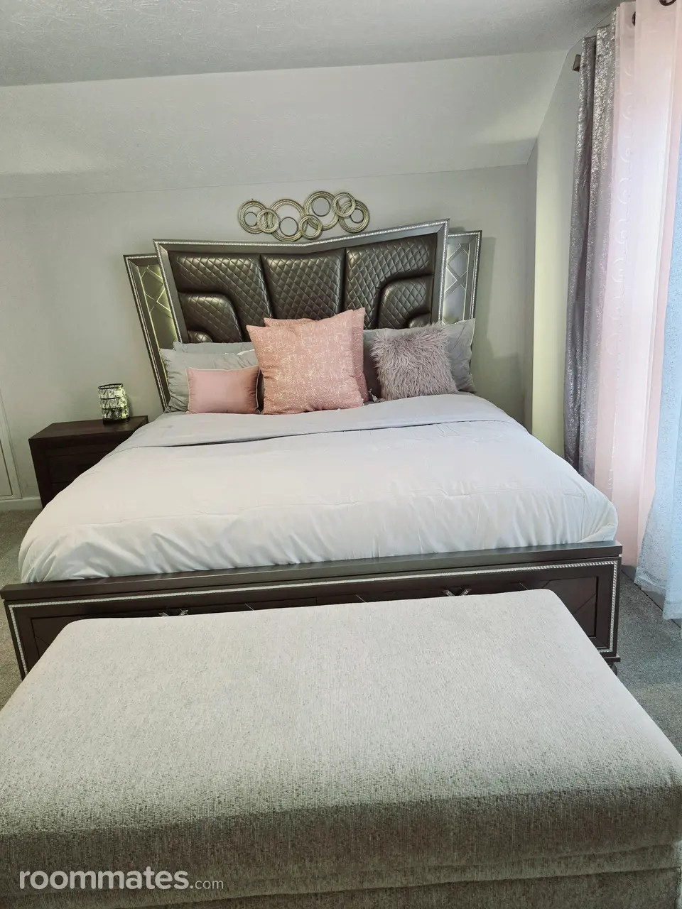 Profile photo 8 of 11