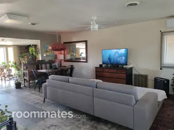 Room for rent in Yucca Valley, CA $500, house
