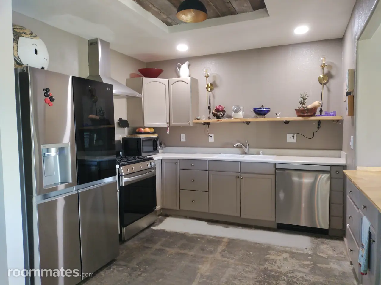 Profile photo 4 of 6