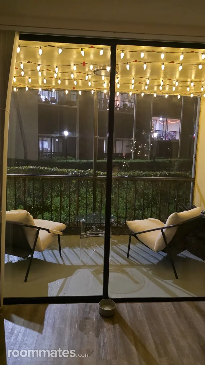 Profile photo 7 of 8