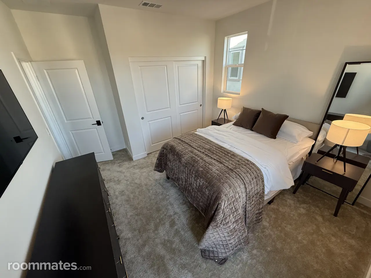 Profile photo 6 of 11