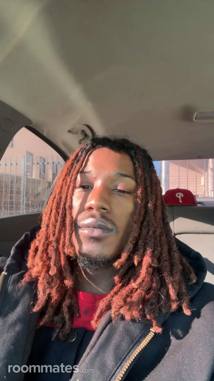 Profile photo 1 of 1