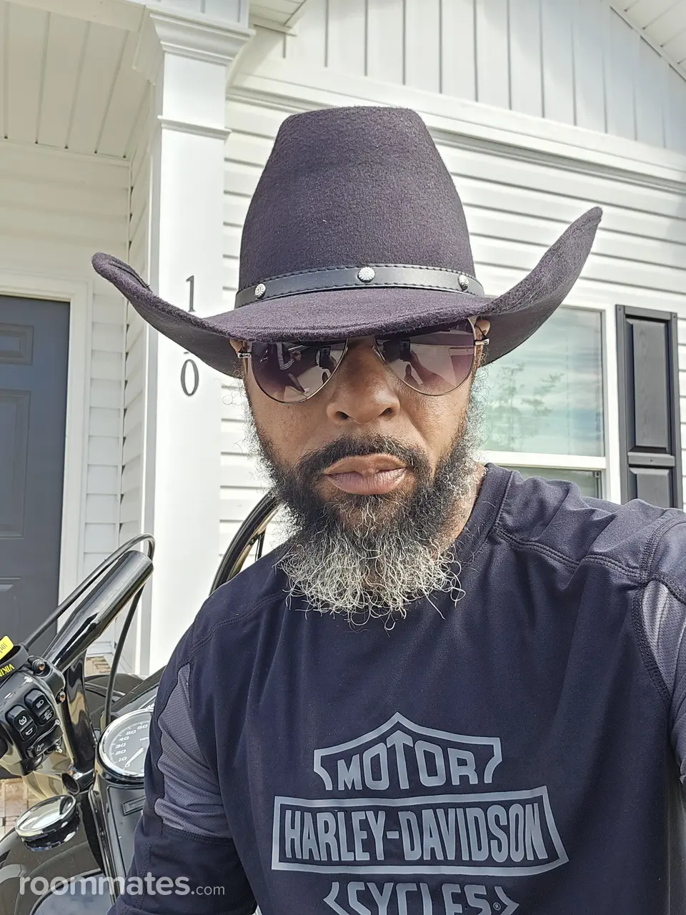 Profile photo 1 of 1