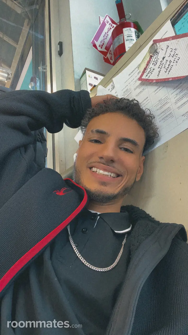 Profile photo 1 of 3