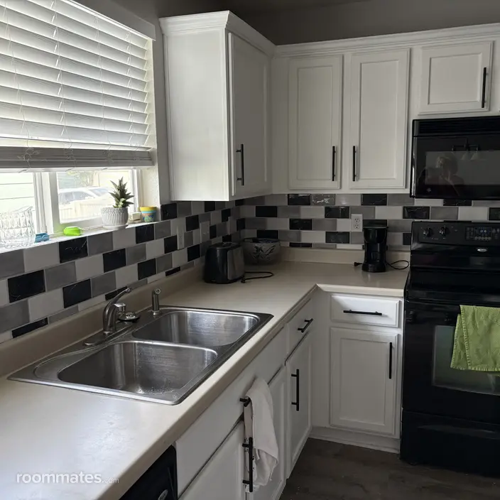 Room for rent in Denver, CO $700, townhouse