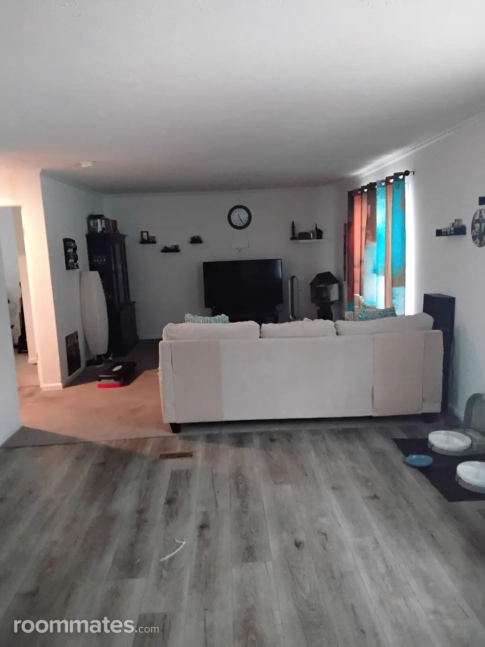 Profile photo 1 of 18