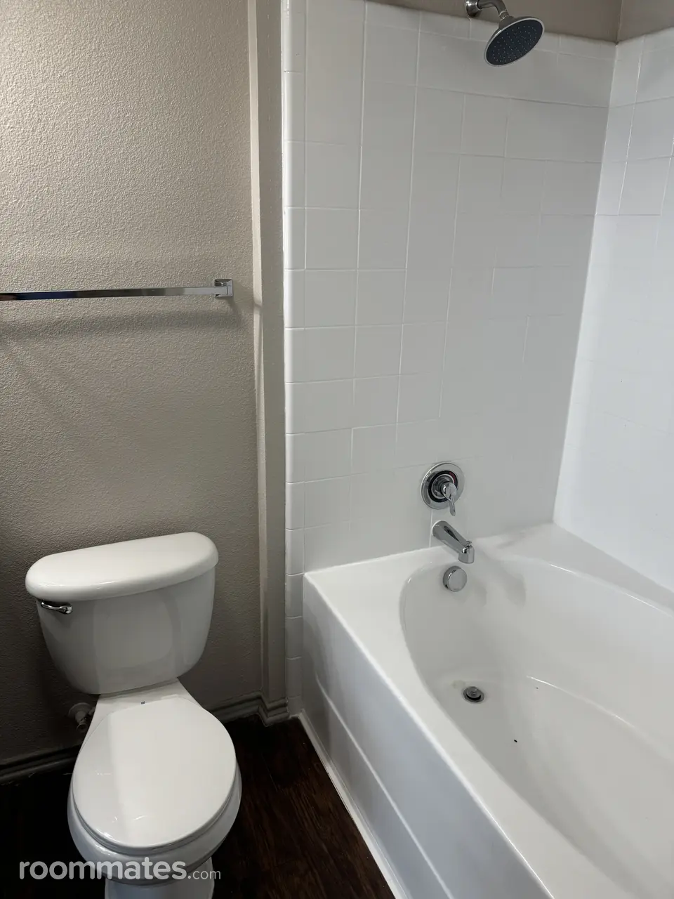 Profile photo 3 of 9