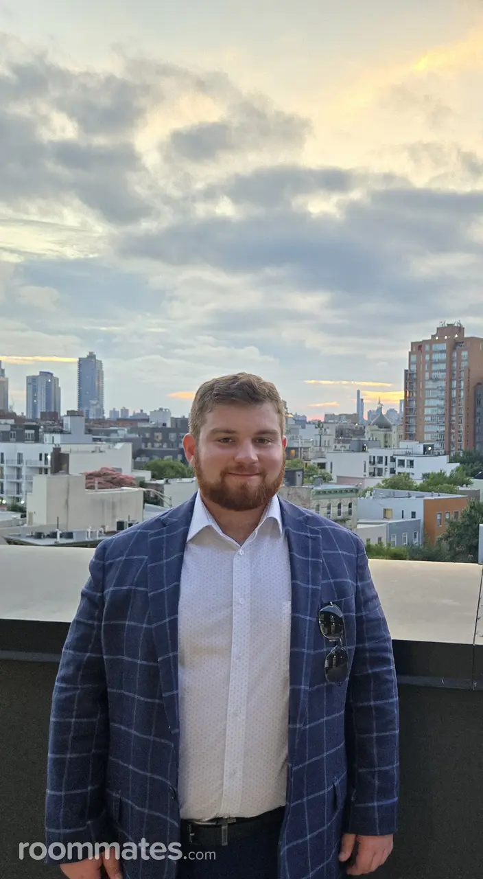 Profile photo 7 of 10