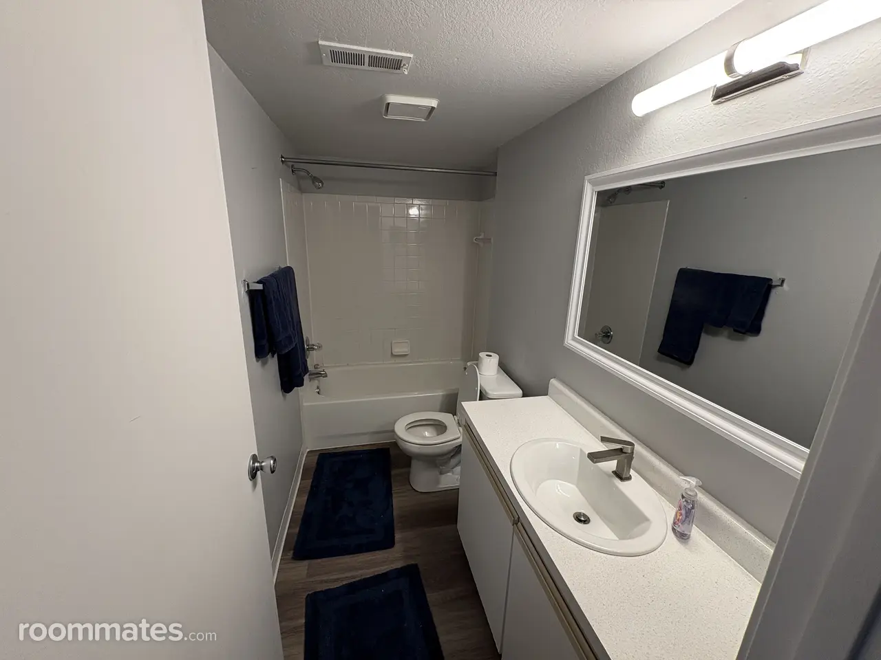 Profile photo 2 of 4