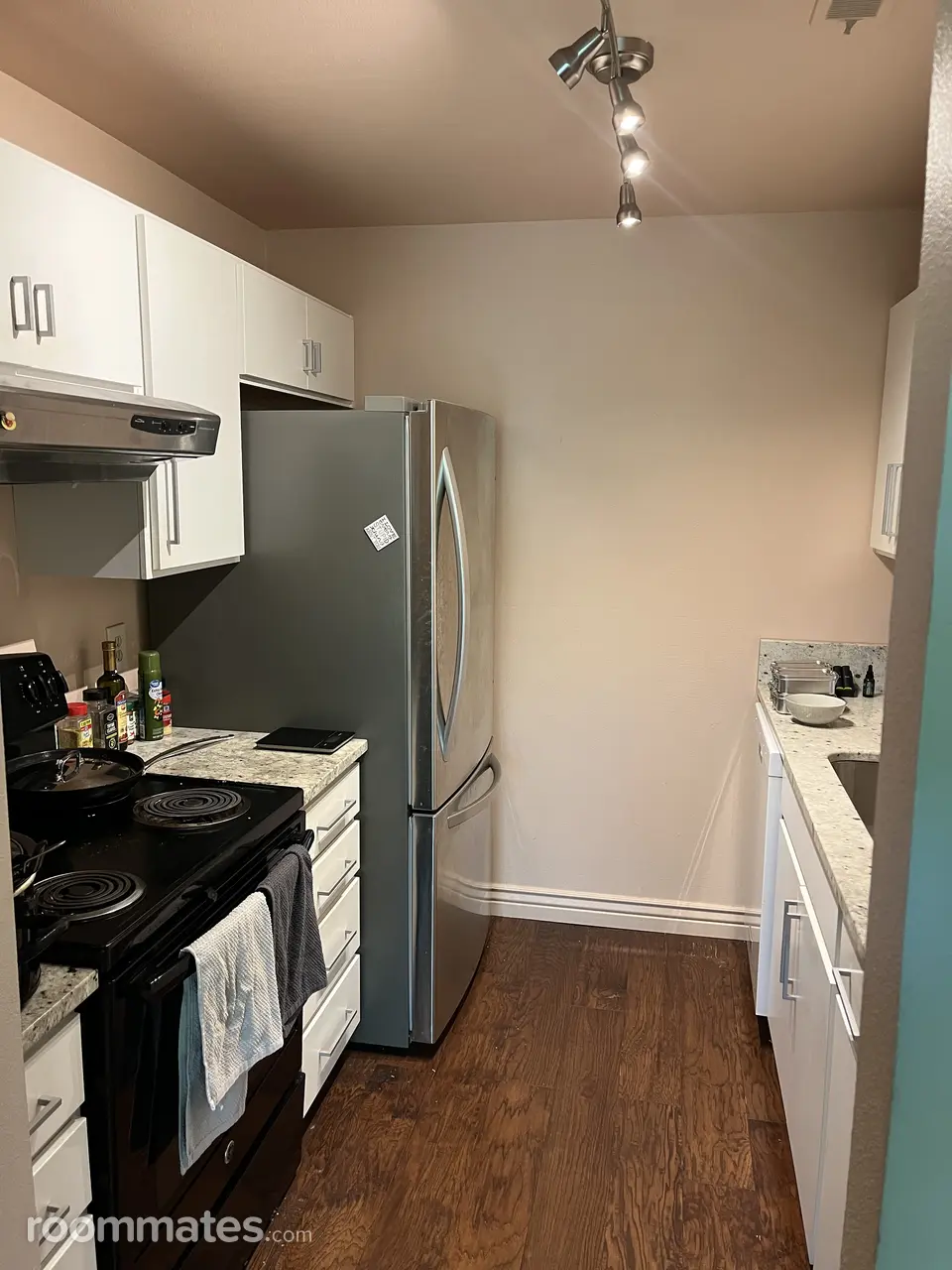 Profile photo 8 of 10