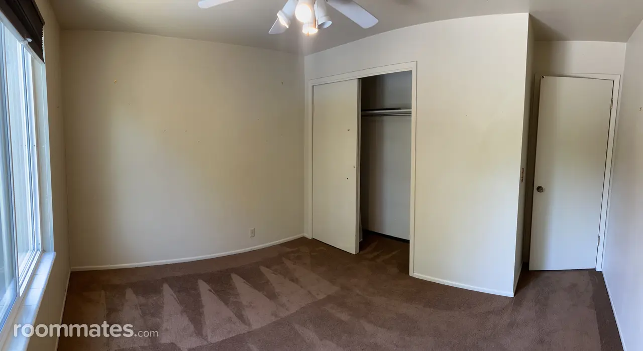 Profile photo 5 of 10