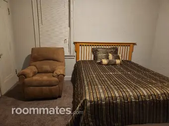 Room for rent in Detroit, MI $750, house