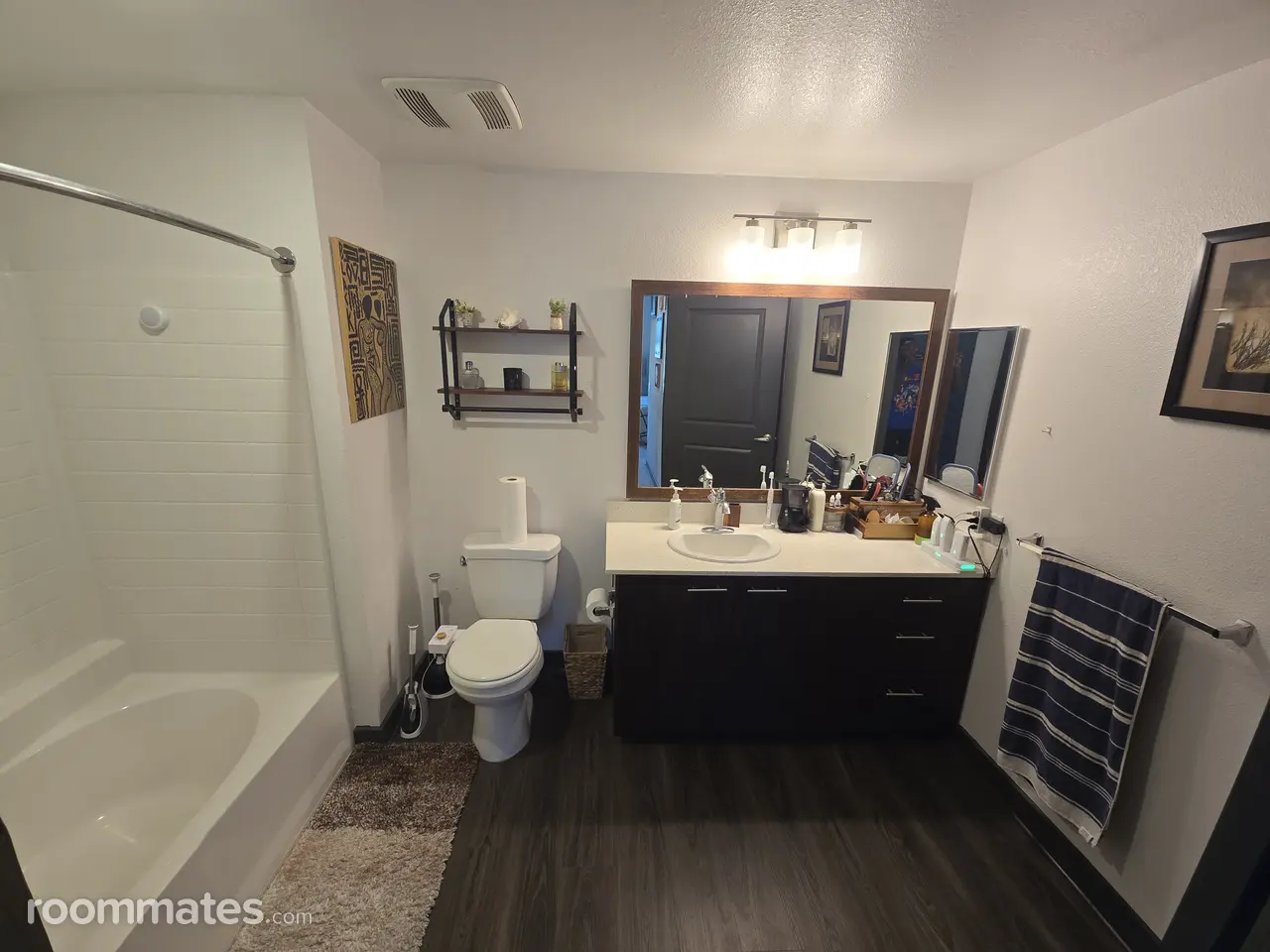 Profile photo 7 of 11